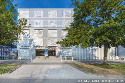 ZWECK_PH_iLive_03_HD_MW