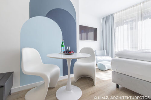 UMZ_AF_HOT_INT_BI_006_hd